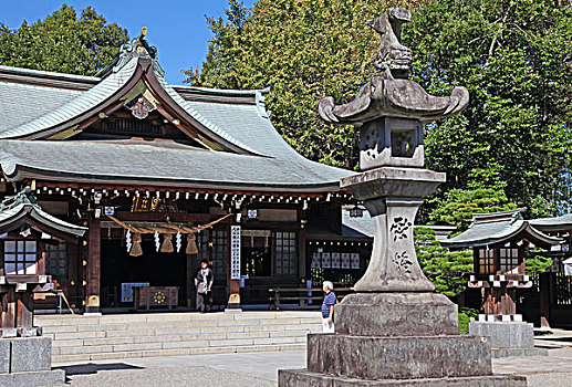 水前寺成趣园是仿造江户时代从江户日本桥至京都三条大桥间东海道上的53道美景缩小而建的,别具情趣,园内风景优雅,为典型的桃山风格的纯日本风情回游式庭院