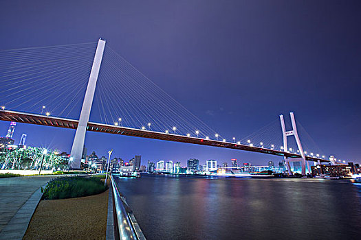 上海黄浦滨江南浦大桥夜景