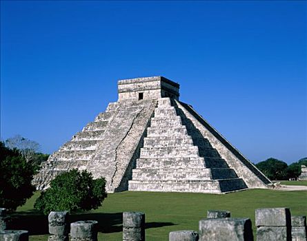 卡斯蒂略金字塔,奇琴伊察,尤卡坦半岛,墨西哥
