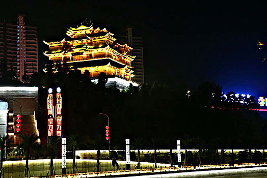 大桥平价渔具贵州风景夜晚灯光闪烁图片
