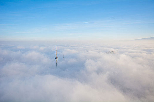 平流雾和天空