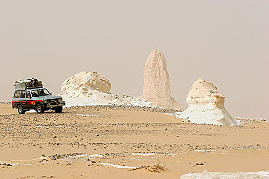 埃及,沙漠,岩石构造,自然,热,干燥,尘土,沙,白沙漠,石头,石灰石,地质,腐蚀,旅游,交通工具,越野