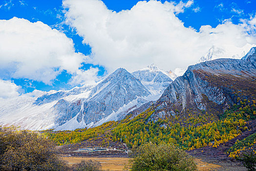 稻城亚丁秋色,秋季风光,高原雪山摄影,四川,甘孜州,秋天风景,自然风光摄影,仙乃日,央迈勇,夏诺多吉,三大神山,2020年