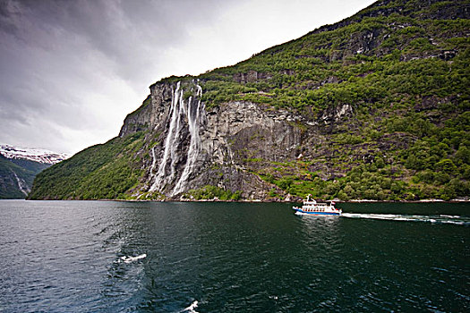 瀑布,峡湾,渡轮,正面,挪威,斯堪的纳维亚,欧洲