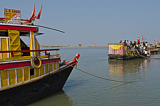 渡船,等待,顾客,雅鲁藏布江,河,阿萨姆邦,印度,亚洲