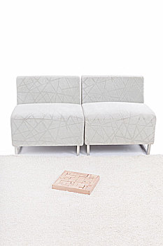 沙发和地毯
