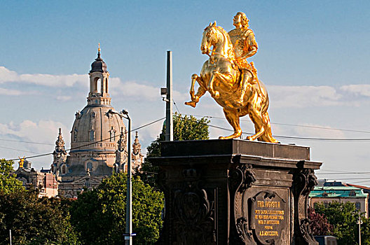 金色,骑乘,骑马雕像,正面,圣母教堂,圣母大教堂,新城,德累斯顿,萨克森,德国,欧洲