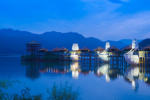 浙江丽水度假酒店夜景