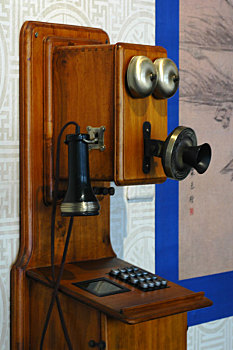 古董电话机
