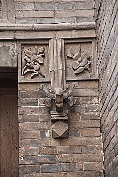 山西省晋中历史文化名城---榆次老城榆次县衙墙角砖雕装饰