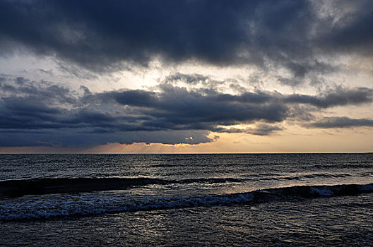 青海湖日出