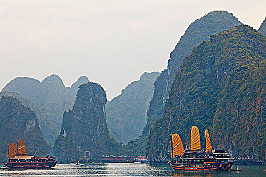 帆船,船,湾,下龙湾,广宁省,省,越南