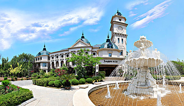 喷泉广场城堡酒店