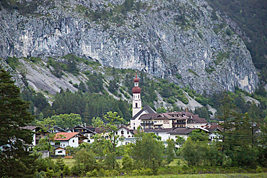 村落与教堂