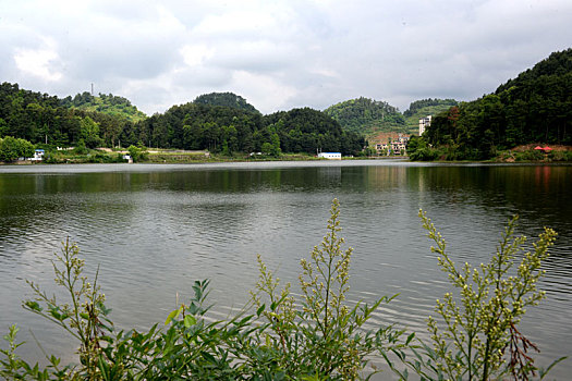 贵州遵义千年水库,共青湖美景