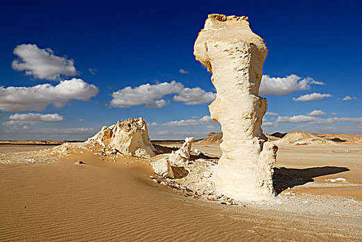 石灰石,石头,白沙漠,费拉菲拉,绿洲,西部沙漠,埃及,非洲