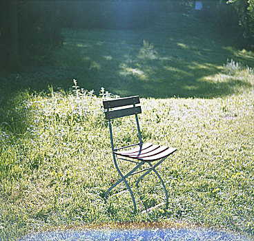 老,铁,木质,椅子,站立,早晨,阳光,草坪