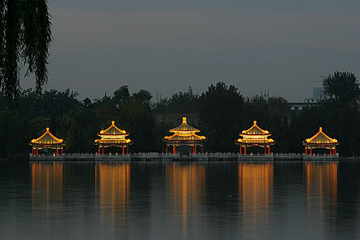 北京五龙亭夜景