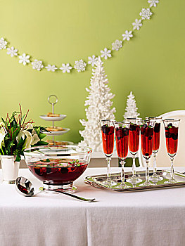 浆果,潘趣洒饮料,圣诞自助餐,桌子