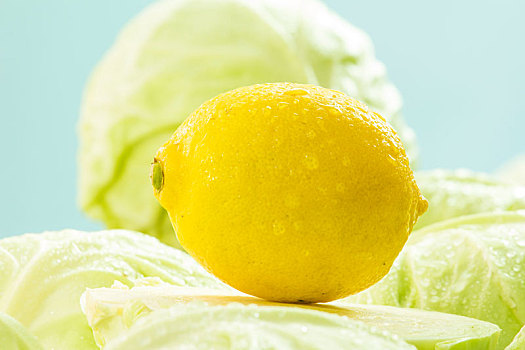 新鲜黄色柠檬
