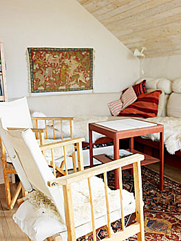 沙发,木椅,边桌,阁楼,客厅,倾斜,天花板