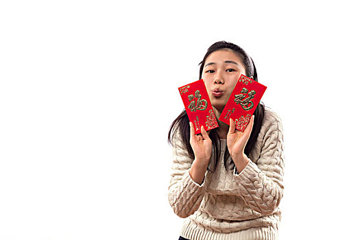 亚洲女子保持红色口袋