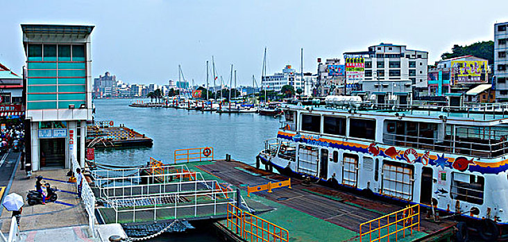 台湾高雄西子湾哨船头轮渡码头