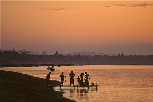 缅甸,异教,伊洛瓦底江,日落