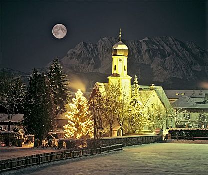 教堂,圣诞树,满月,山谷,上巴伐利亚,巴伐利亚,德国,欧洲