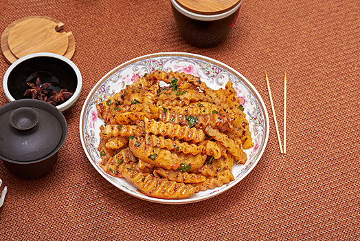 经典中餐街头小吃天蚕土豆