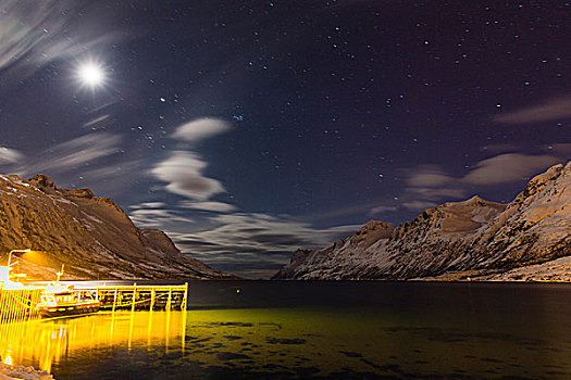 船,码头,月亮,光亮,积雪,山,峡湾,北极,挪威