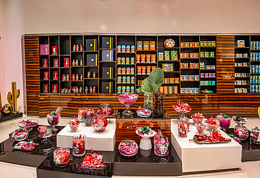 阿联酋迪拜哈利法塔购物中心商城巧克力专卖店