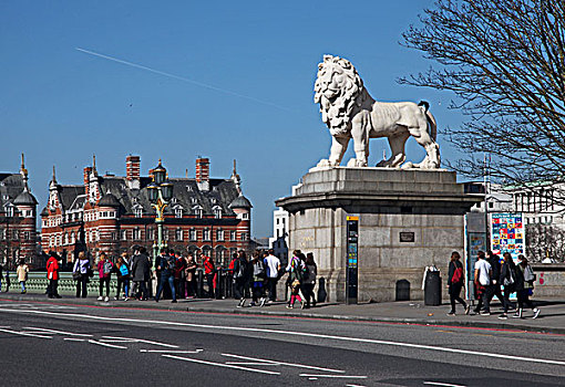 英国伦敦威斯敏斯特桥,南岸狮子,thesouthbanklion,雕塑