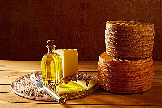 曼彻格奶酪,奶酪,西班牙,木桌子,安达卢西亚,橄榄油