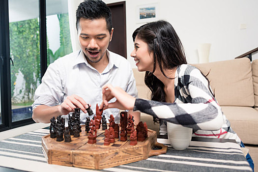 印尼人,情侣,玩,下棋,在家