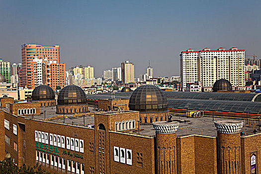 新疆乌鲁木齐国际大巴,集市