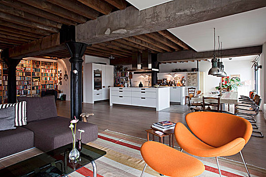 橙色,复古,设计师,扶手椅,相配,脚凳,休闲沙发,区域,阁楼,厨房,就餐