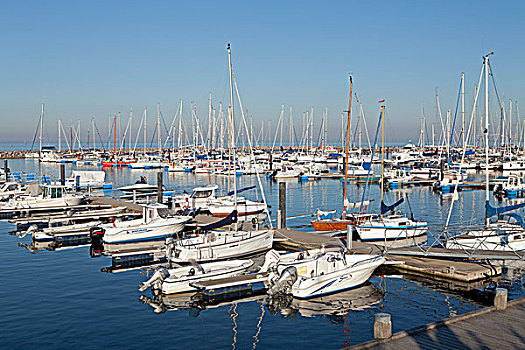 游艇,停泊,码头,波罗的海,梅克伦堡前波莫瑞州,德国,欧洲