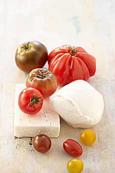 西红柿,白干酪,羊乳酪