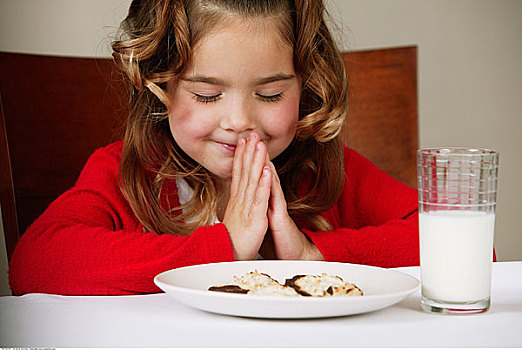 女孩,饭前祷告,食物