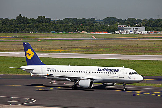 汉莎航空公司,飞机,空中客车,曼海姆,柏油路,赛道,杜塞尔多夫,机场,莱茵兰,区域,北莱茵威斯特伐利亚,德国,欧洲