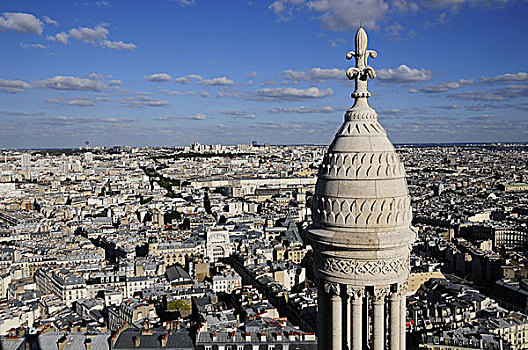 圣心教堂俯瞰巴黎