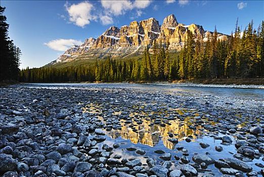 城堡山,弓河,班芙国家公园,艾伯塔省,加拿大