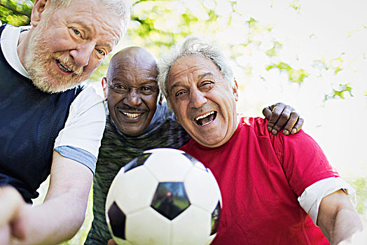 头像,活力老人,男人,朋友,玩,足球