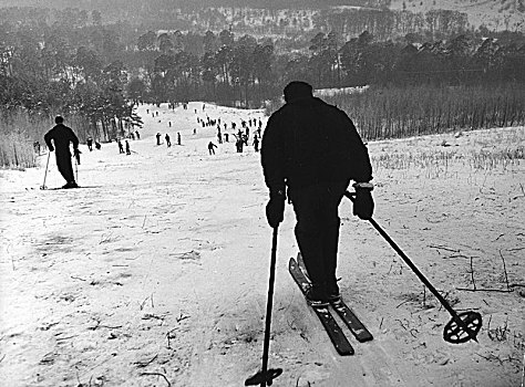 冬季运动,男人,斜坡,看,山谷,满,滑雪,20世纪20年代,精准,地点,未知,德国,欧洲