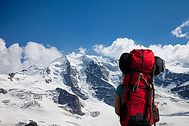 登雪山图片