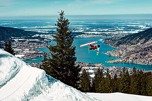 德国,巴伐利亚,泰根湖,滑雪,跳跃