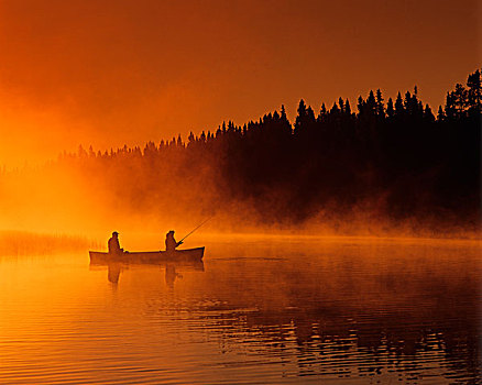 独木舟,钓鱼,白贝,河,怀特雪尔省立公园,曼尼托巴,加拿大