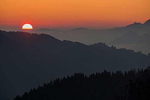 日出,阿尔卑斯山,上巴伐利亚,巴伐利亚,德国