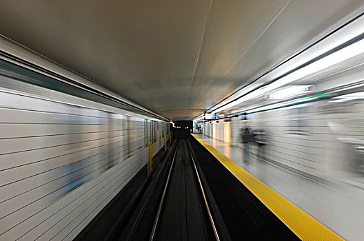 地铁站台,动感,离开,地铁,多伦多,安大略省,加拿大